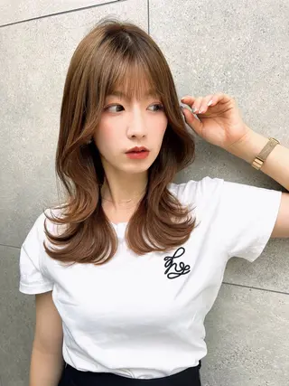 セミロング カラー レイヤーカット/ 顔周り 五島巨幹のヘアスタイル