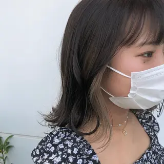 ミディアム カラー カトウ ユウカのヘアスタイル