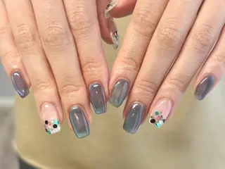 ネイル She's nail 新宿店所属・haruna Ｙのネイルデザイン