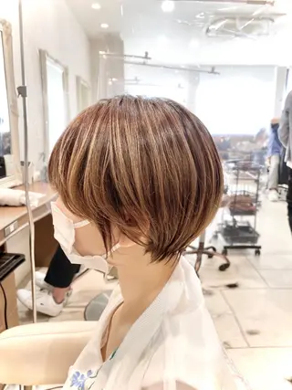 ショート カラー 横山 直輝のヘアスタイル