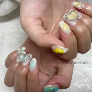 ネイル Sunny.Roa fujiのネイルデザイン