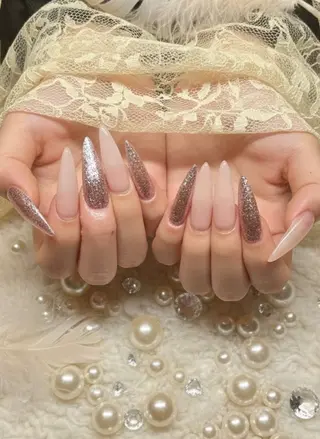 ネイル 24時間営業 UNABOMBAのネイルデザイン