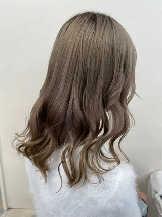 ミディアム 💘トレンドスタイル 💘透明感ヘアのヘアスタイル