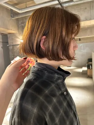 ショート カラー 中村 衣里のヘアスタイル