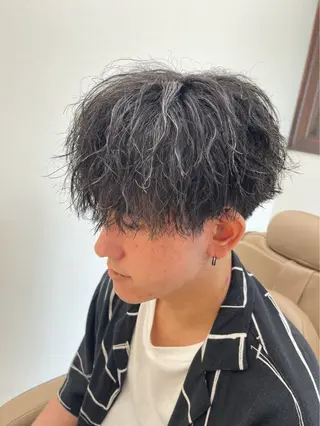 メンズ 白髪ぼかし/白髪 メッシュ/ゆうとのヘアスタイル