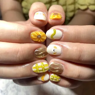 ネイル Nails VINATI所属・ササキスズナ Jr.ネイリストのネイルデザイン