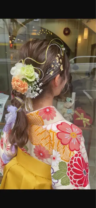 ロング カラー ヘアアレンジ Of　HAIR所属・外山 なつ美のヘアスタイル