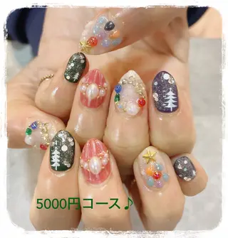 セミロング ファンエニタイム所属・中川 愛のネイルデザイン