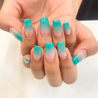 ネイル Kira-ra所属・Kira-ra💎 KIRARIのネイルデザイン