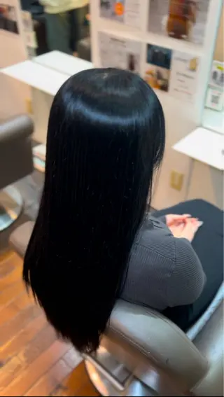 カラー 梅田 ダブルカラー 大畑 蒼空のヘアスタイル