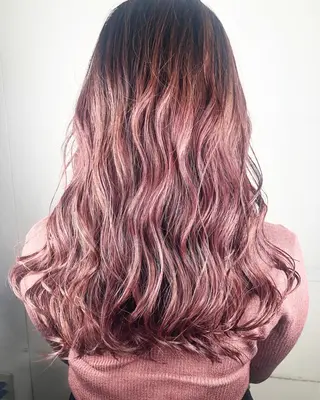 セミロング カラー 西本 夏美のヘアスタイル