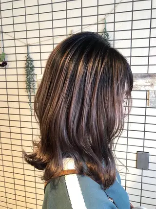 セミロング カラー 鈴木 マサアキのヘアスタイル