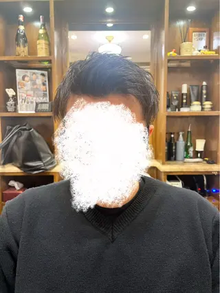 ショート ヒロ銀座バーバーショップ丸の内所属・秋山 琳太のヘアスタイル