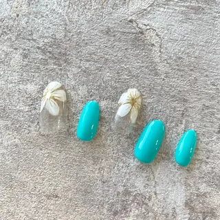ネイル Tiary Nail Fのネイルデザイン