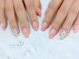 ネイル YUMI NAGAI  のネイルデザイン