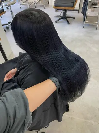 カラー Mina/岡山/矯正 ブリーチ/レイヤーのヘアスタイル