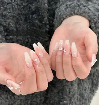 ネイル Lyna 池袋のネイルデザイン