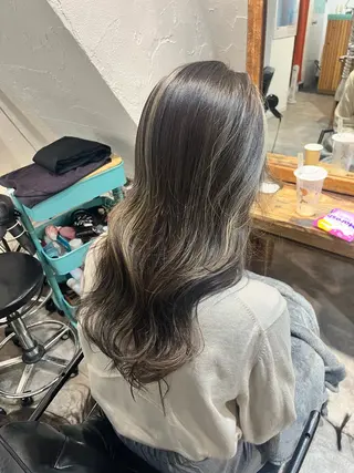 セミロング 新宿デザインカット 👶RENAのヘアスタイル