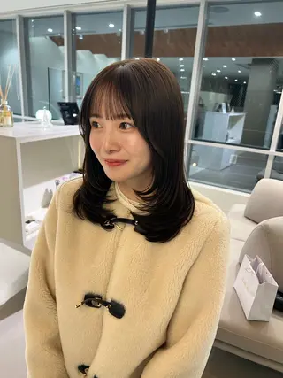 ミディアム LORENAO所属・マロベージュ rinaのヘアスタイル