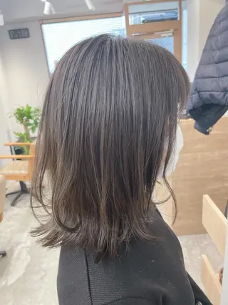 ミディアム SAEKI【ior 】北千住店ブリーチのヘアスタイル