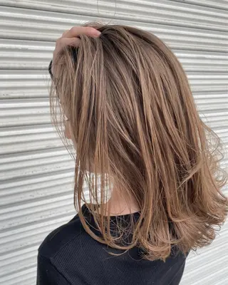 ミディアム カラー STRAAL所属・M. YURIのヘアスタイル