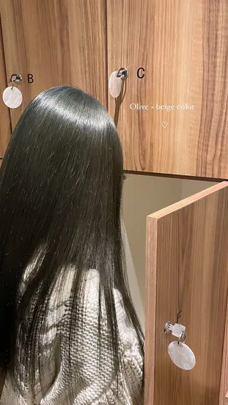 ロング 小宮山 桃加のヘアスタイル