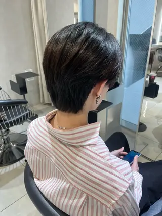 メンズ 韓国メンズ特化 ダウン・毛流れパーマのヘアスタイル