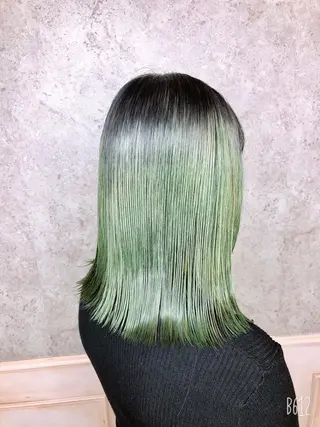 セミロング デザインカラー🎨 下北沢 / 磯部のヘアスタイル