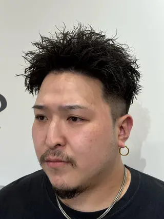 ショート パーマ メンズ 【店長】メンズ職人 短髪　ハイトーン🔥のヘアスタイル