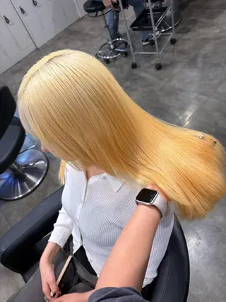 ロング カラー ハイトーンブロンド 横浜💞ミオのヘアスタイル