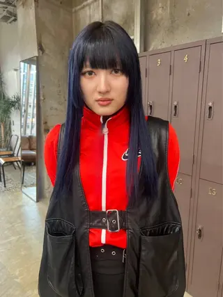 ロング カラー 鈴木瑛里／ブロンド ベージュ／男女のヘアスタイル