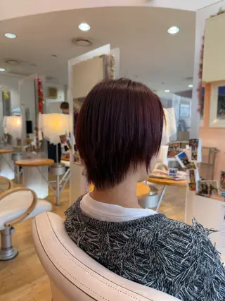 ショート カラー 山本 瑠華のヘアスタイル