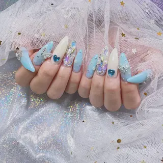 ネイル Nail Salon & MORE.のネイルデザイン