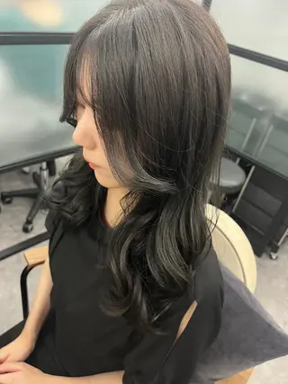 ロング カラー N° aria 三軒茶屋のヘアスタイル