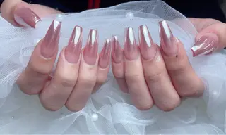 ネイル Demure Momoのネイルデザイン