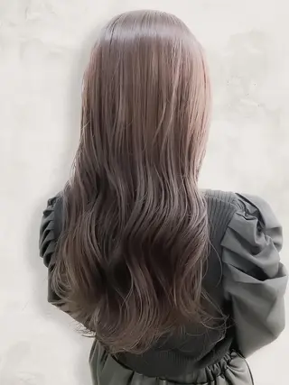 カラー ロング 永岡 はるのヘアスタイル