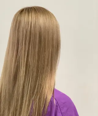 ロング CiNEMA daikanyama所属・透明感カラー🫧 今泉健太のヘアスタイル