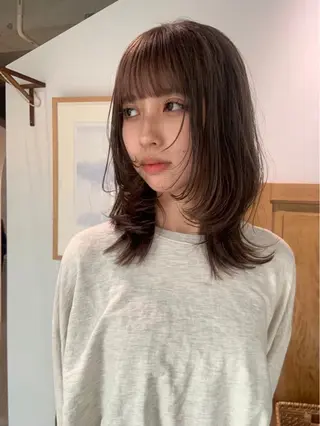 ミディアム mirai/ブリーチ ダブルカラーのヘアスタイル