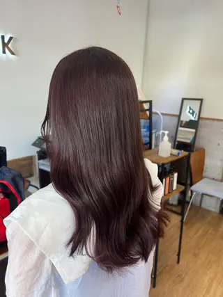 カラー イシイ ハルナ 🤍のヘアスタイル