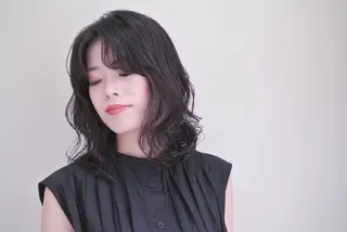 ミディアム パーマ 樋口 千尋のヘアスタイル