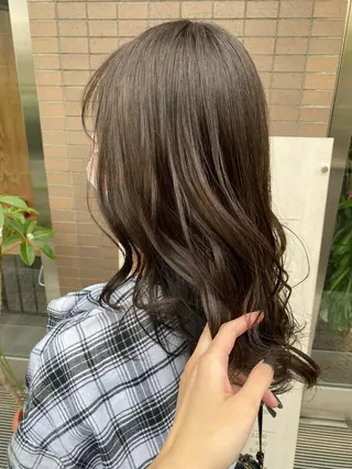 セミロング ELEN 新百合ヶ丘のヘアスタイル