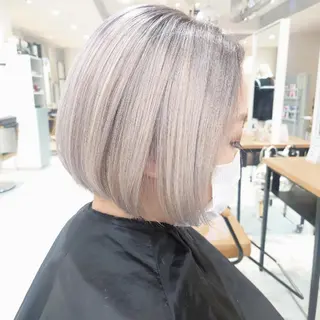 ショート カラー 艶髪✨ブリーチ職人 井手正康のヘアスタイル