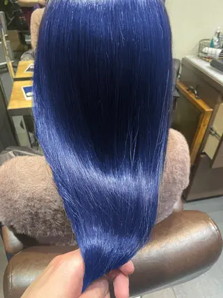 セミロング カラー ブリーチ＆縮毛矯正 🧸tomoki🧸のヘアスタイル