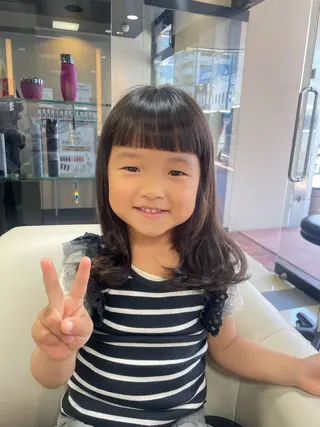 ミディアム キッズ ハイトーン/パーソナ ルカラー診断・ユキノのヘアスタイル