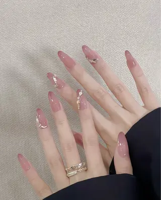 ネイル 美雪エステサロン所属・美雪 エステのネイルデザイン