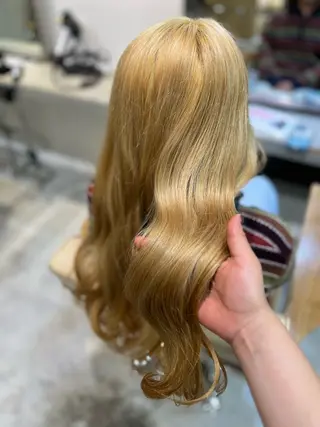 ロング カラー シミズ リホのヘアスタイル