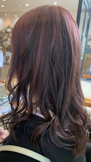 ミディアム カラー 森本 美咲のヘアスタイル