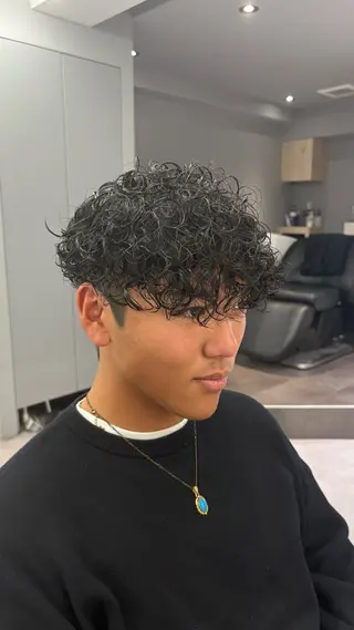 ミディアム パーマ メンズ PARK by  CREAM所属・高橋 周のヘアスタイル