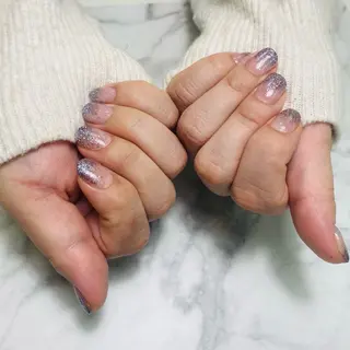 ネイル 大垣 彩乃のネイルデザイン