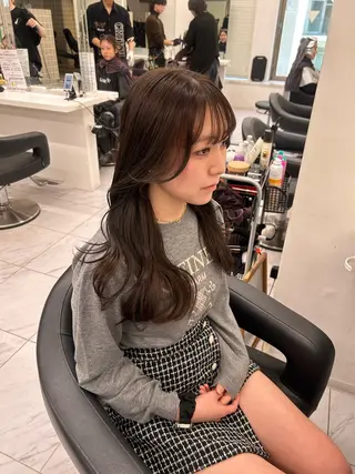 ロング カラー 韓国/トレンド レイヤー【101】のヘアスタイル